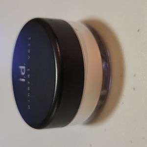 bareMinerals Feather Light Mineral Veil Get all 3 bareMinerals listings for $15